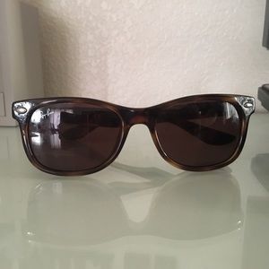 raybans junior glasses : brown